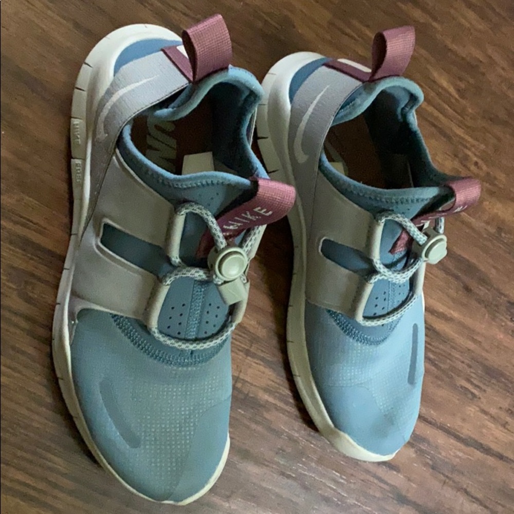 Nike Free RN CMTR’s - size 8